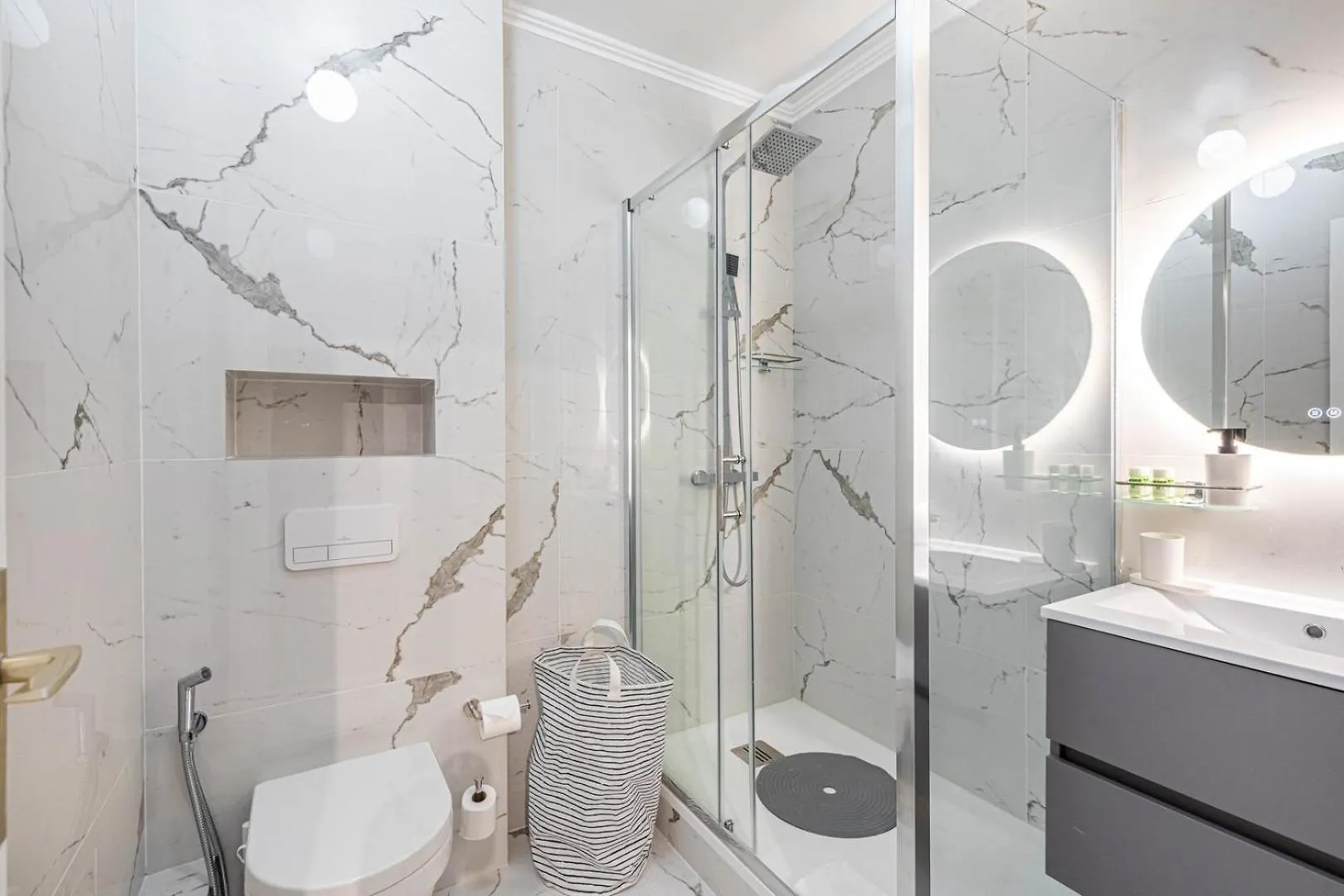 Διαμέρισμα Guestready - Apt Moderne Pres De L'Arc De Triomphe Παρίσι